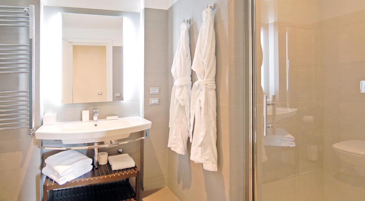 Adamas Luxury Suite Rome Exterior photo